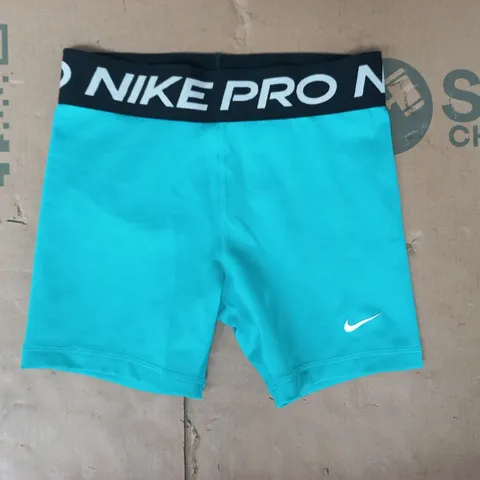 NIKE PRO BOXER BRIEFS IN CYAN SIZE LARGE