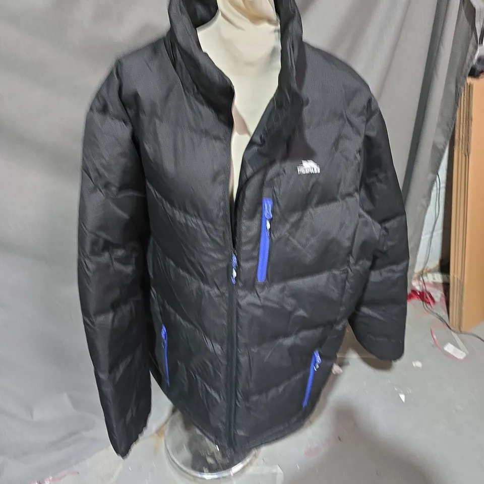 TRESPASS TP-50 ZIP JACKET IN BLACK - XL