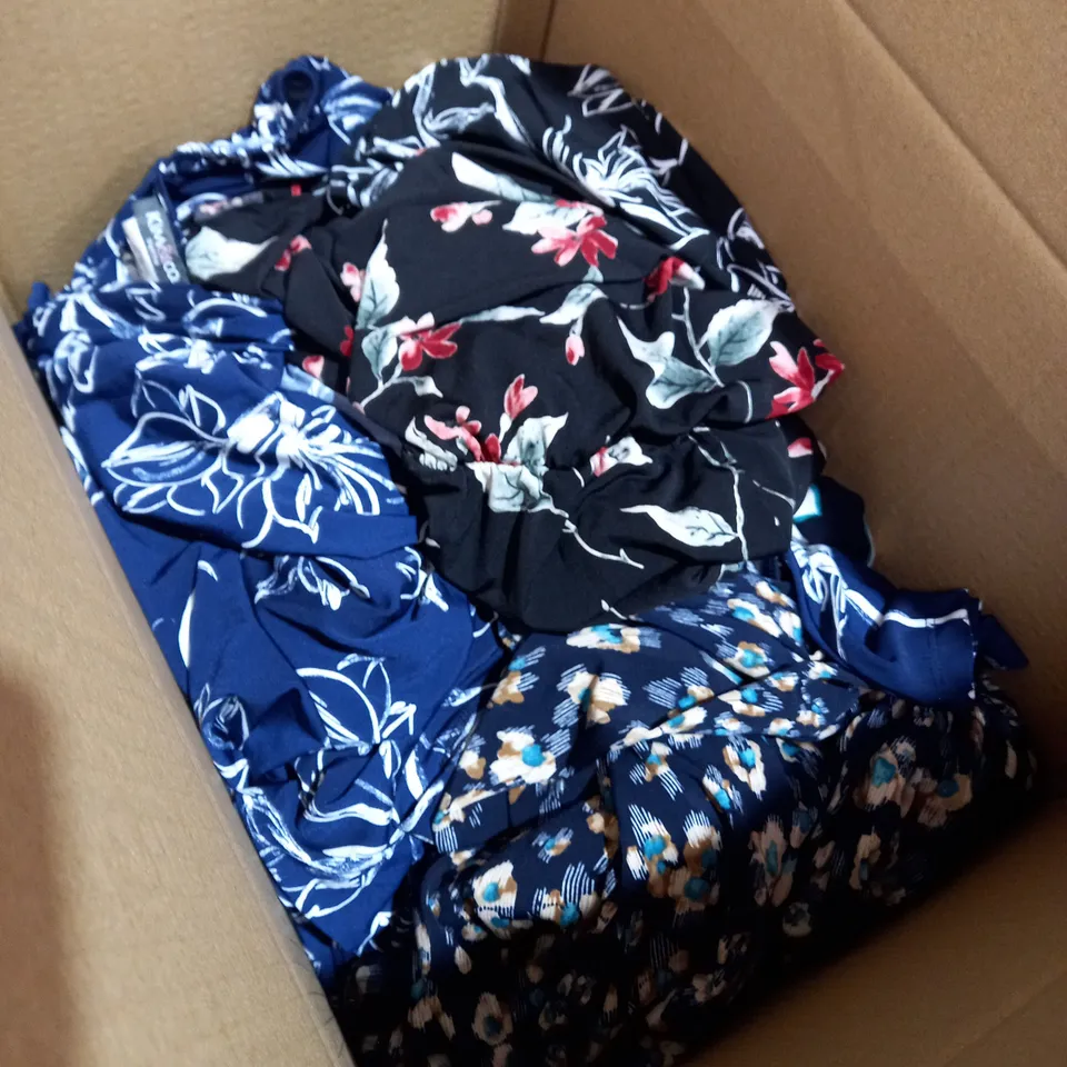 LOT OF DRESSES APPROXIMATELY 8 WITH DIFFERENT DESIGNS AND COLOURS 