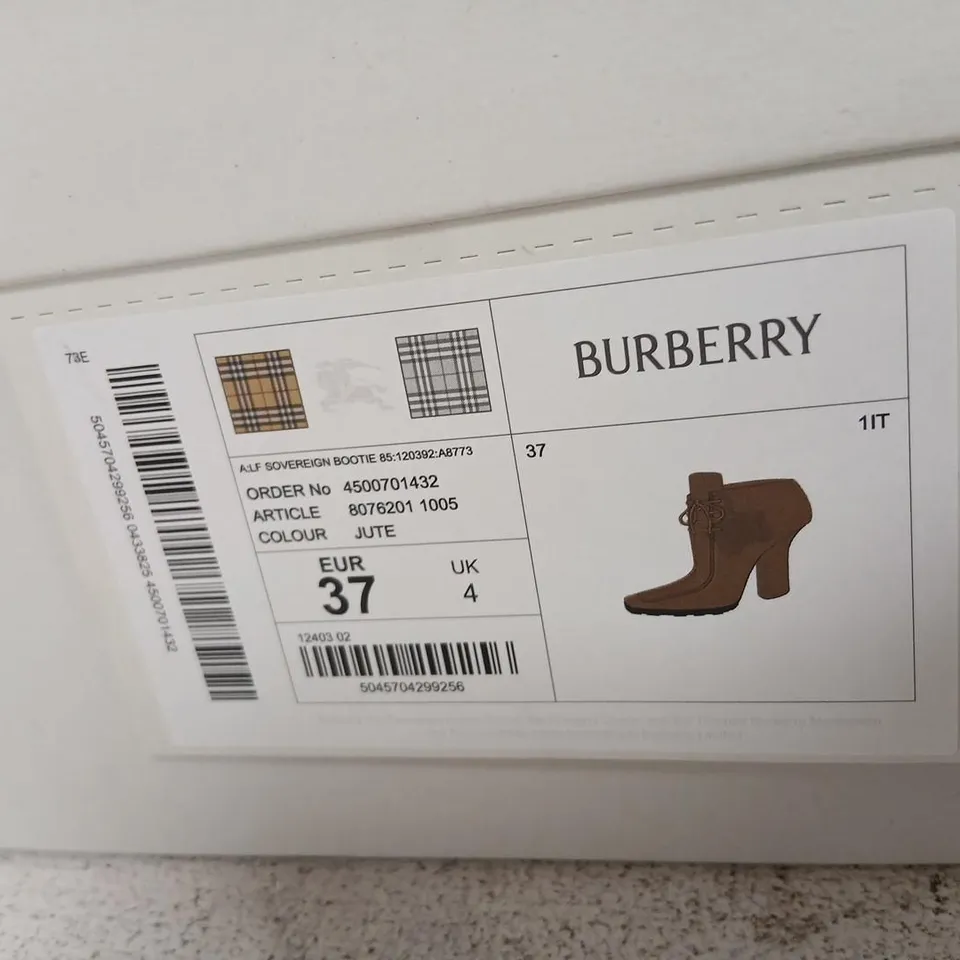 BURBERRY SUEDE LACE-UP ANKLE BOOTS – WOMEN'S, UK 4 (EU 37) – JUTE