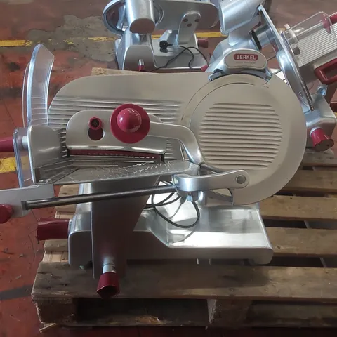BERKEL COMMERCIAL MEAT SLICER