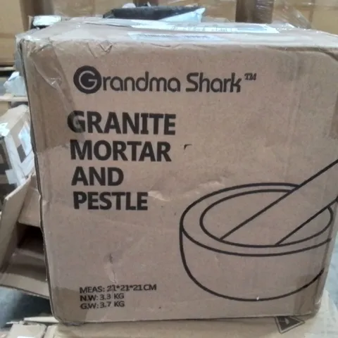 BOXED GRANITE STONE PESTLE AND MORTAR SET