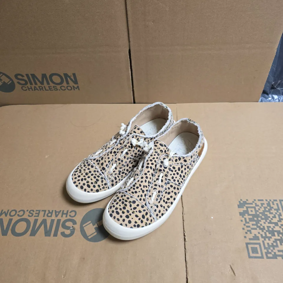 BLOWFISH MALIBU WOMEN'S LEOPARD PRINT SNEAKERS UK 6