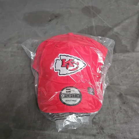 NEW ERA THE LEAGUE KANCHI CAP IN RED ONE SIZE