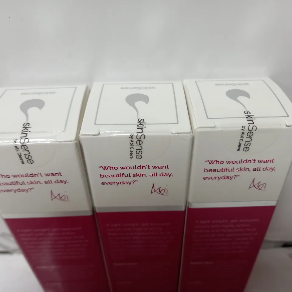 BOX OF 3 X 30ML SEALED VIALS OF ABI CLEEVE SKINSENSE ANTI-AGEING RETINOL SERUM