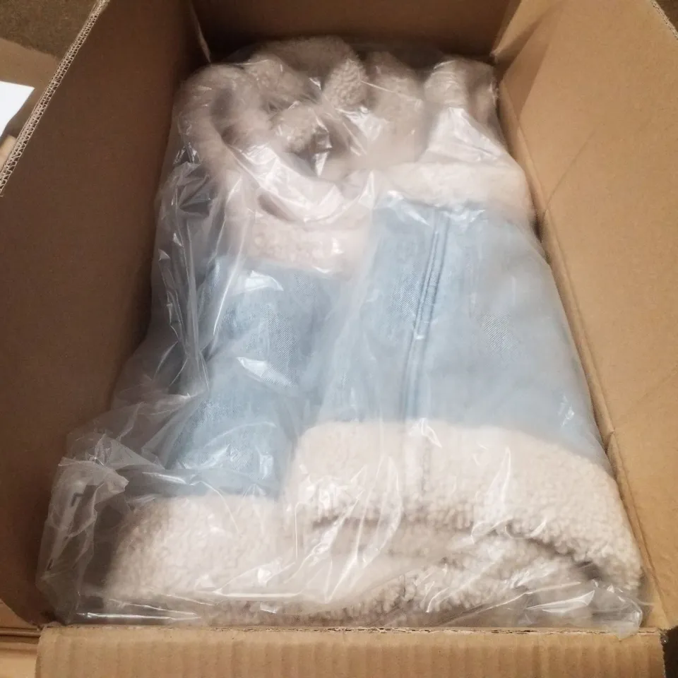 BOX CONTAINING APPROXIMATELY 6 BRAND NEW SIMPLY BE BLUE REGULAR SLEEVELESS DENIM GILETS - SIZE 18