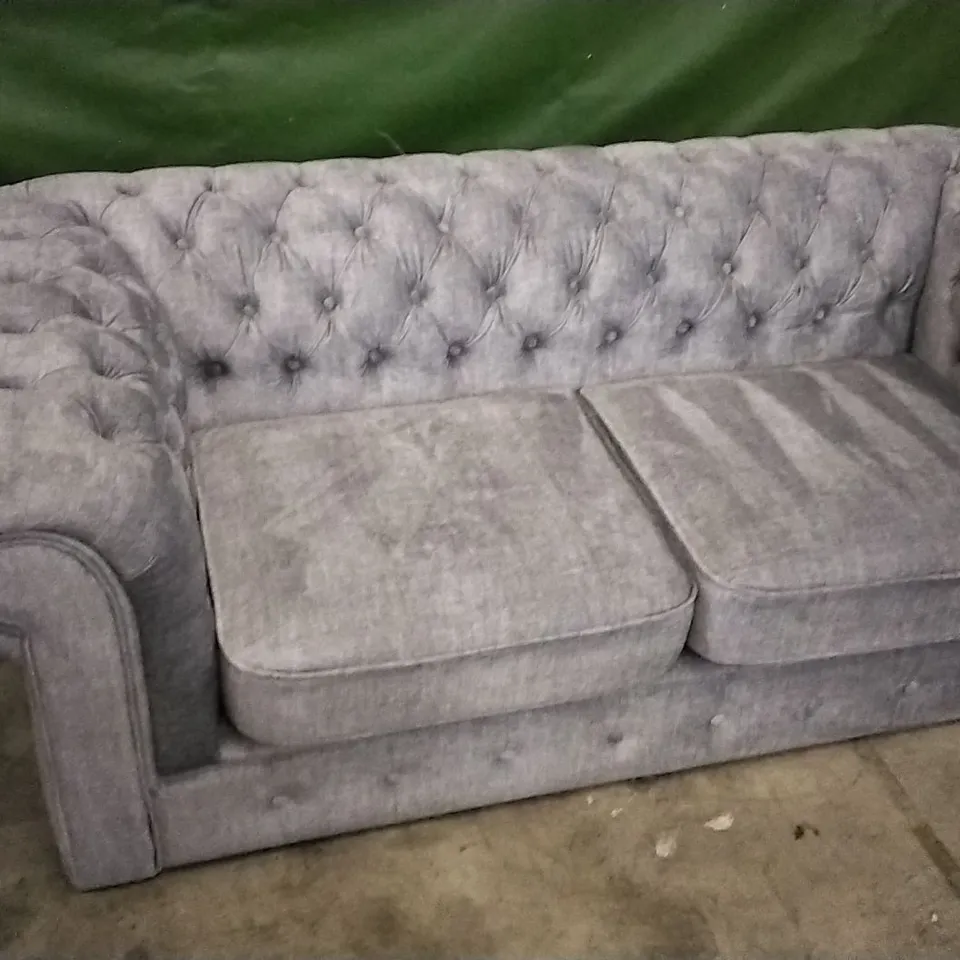 QUALITY DESIGNER LIGHT GREY PLUSH VELVET 3 SEATER CHESTERFIELD SOFA