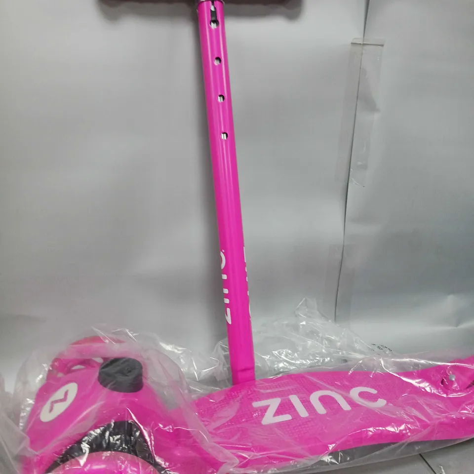 BOXED ZINC THREE WHEELED NON-FOLDING SCOOTER SUPERSTAR RRP £79.98