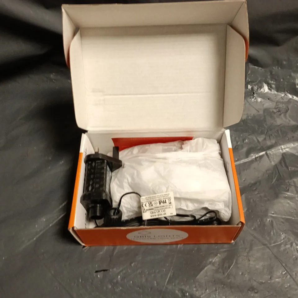 QBIS LIGHTS SUNSET BERRY CLUSTER LIGHTS – 120 LED OUTDOOR STRING LIGHTS ON BLACK WIRE