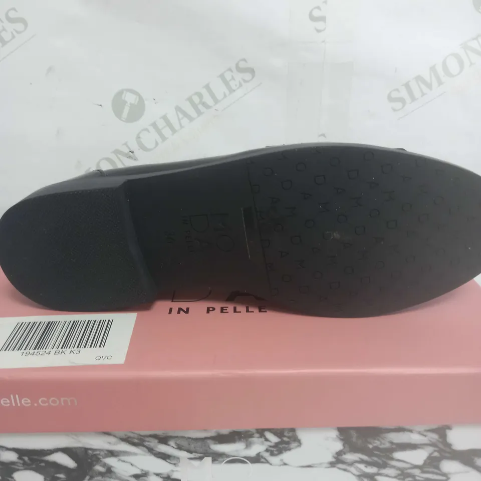 MODA IN PELLE KINSLEY TASSLE LOAFER IN BLACK SIZE 3