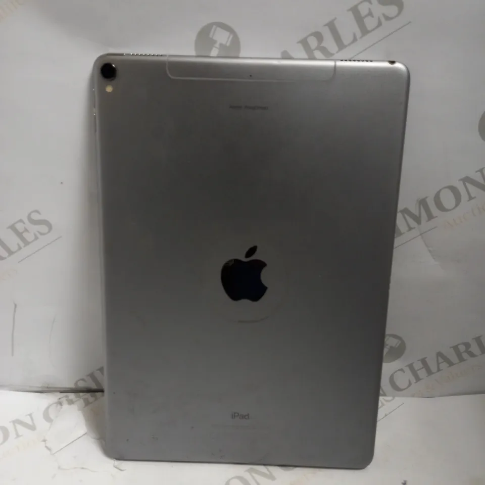 APPLE IPAD MODEL: A1709