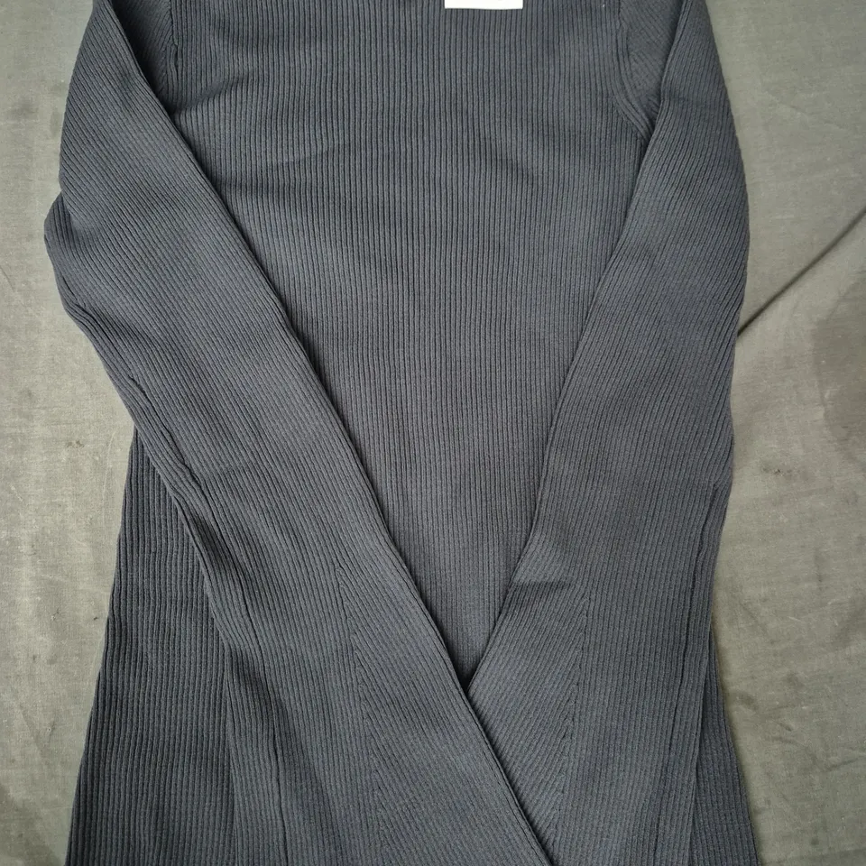 STRADIVARIUS LONG SLEEVE DRESS IN GREY SIZE MEDIUM