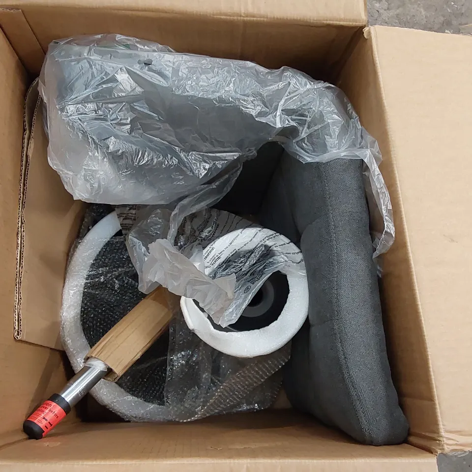 BOXED DESIGNER GREY FABRIC BAR STOOL WITH BLACK METAL BASE (1 BOX)