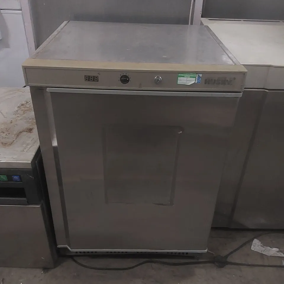 HUSKY COMMERCIAL UNDERCOUNTER FREEZER