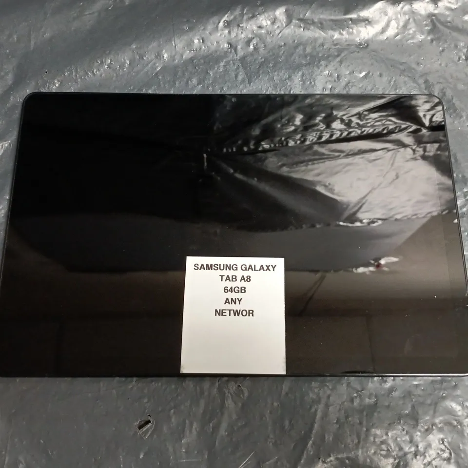 SAMSUNG GALAXY TAB A8