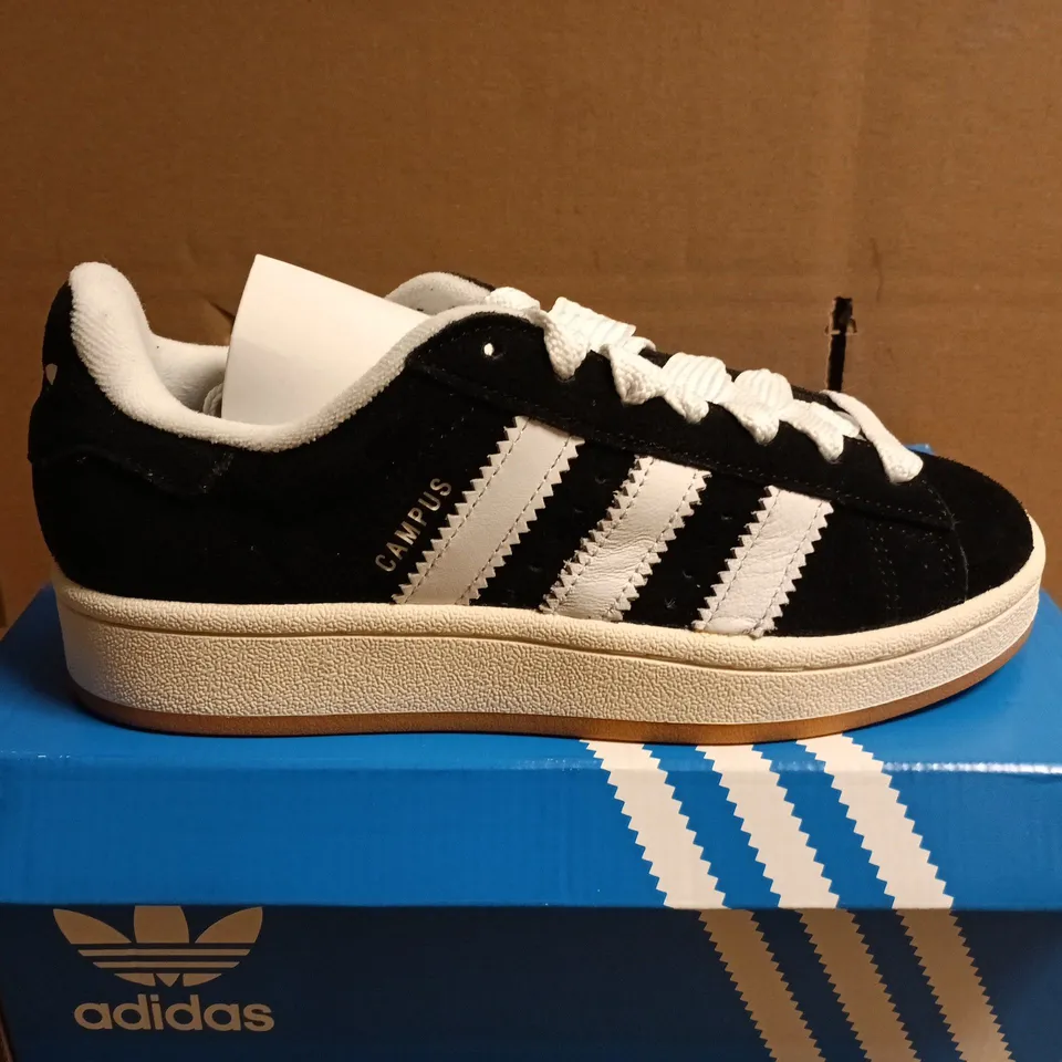BOXED PAIR OF ADIDAS CAMPUS SNEAKERS – UK SIZE 3