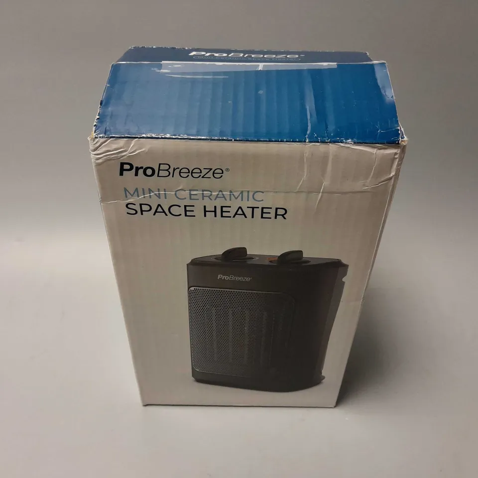 BOXED PROBREEZE MINI CERAMIC SPACE HEATER