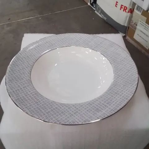 BOXED UMI SOUP BOWEL PASTA PLATES SET OF 4 SILVERING BANDING PORCELAIN -WHITE-