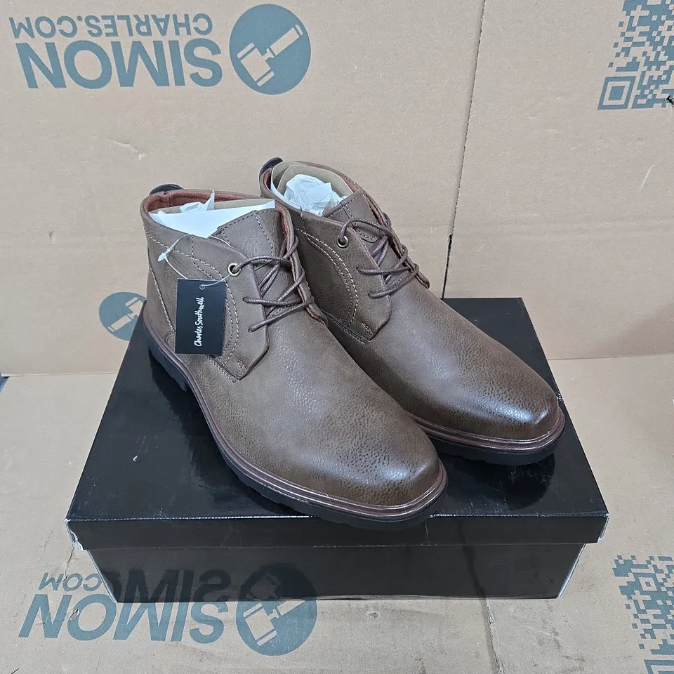 CHARLES SOUTHWELL LINTON BROWN LEATHER CHUKKA BOOTS – UK 7