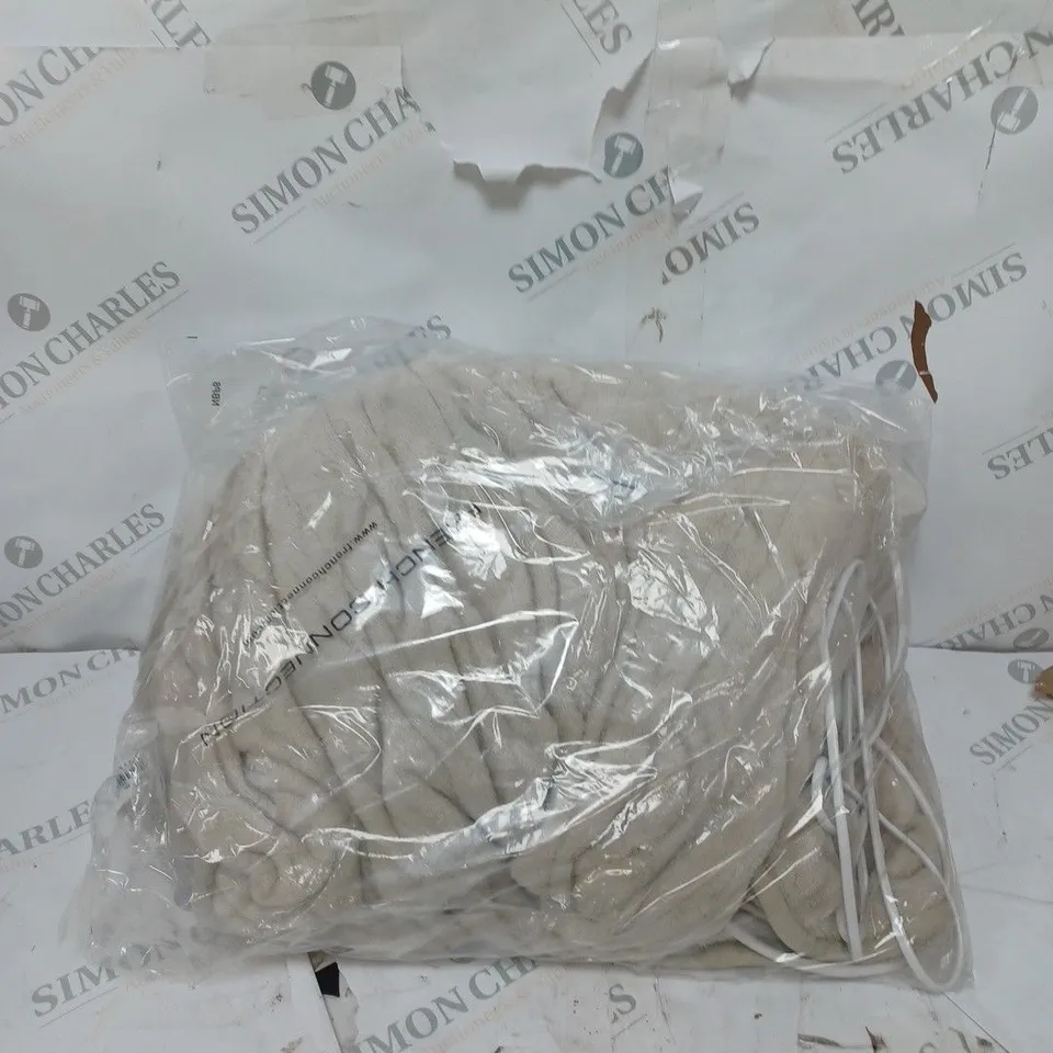 BOXED COZEE HOME VELVETSOFT HEATED THROW IN STONE 