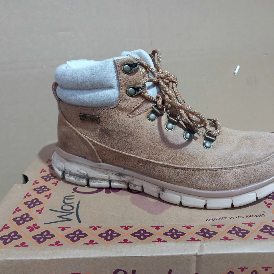 SKECHERS SYNERGY WARM TECH BOOT - CHESTNUT, SIZE 6 UK