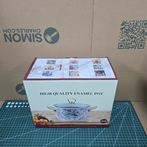 ENAMEL POT WITH LID – 22CM, BLUE FLORAL PATTERN – BOXED