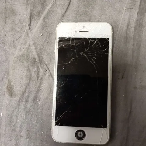 APPLE IPHONE 5 SMARTPHONE 