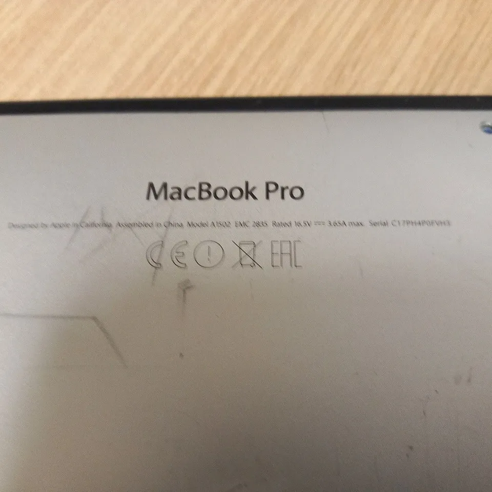 APPLE MACBOOK PRO (A1502 EARLY 2015)