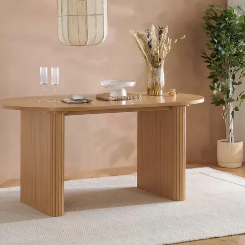 BOXED AXEL OVAL FLUTED DINING TABLE – OAK (2 BOXES)