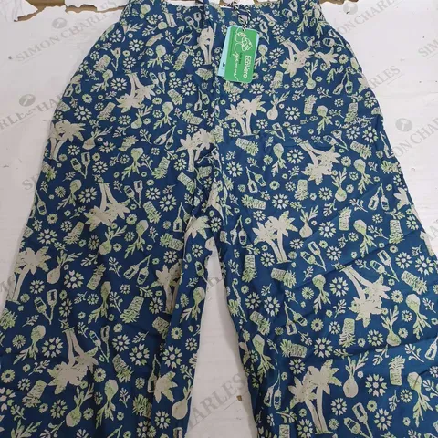 WEIRD FISH TRESCO ECO VISCOSE PRINTED WIDE LEG CROPPED TROUSER - SIZE 10