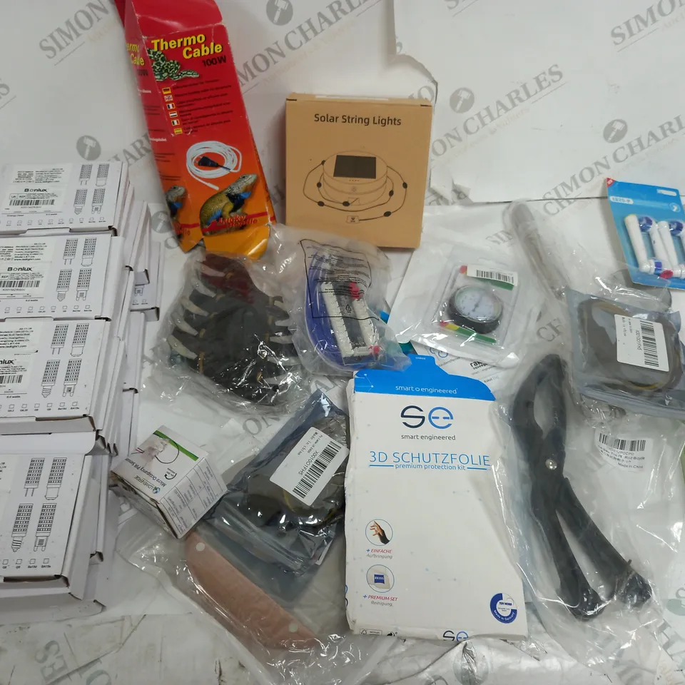 APPROXIMATELY 20 ASSORTED HOME ITEMS INCLUDING THERMO CABLE 100M, SOLAR STRING LIGHTS