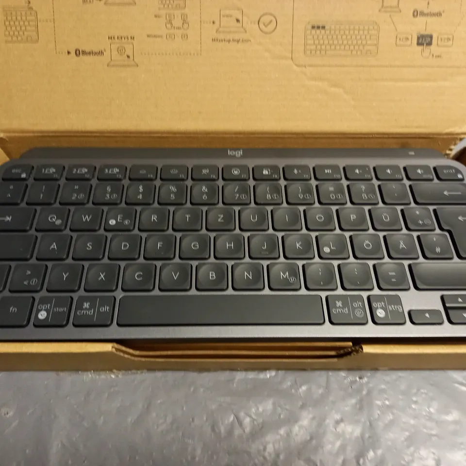BOXED LOGITECH MX KEYS MINI 