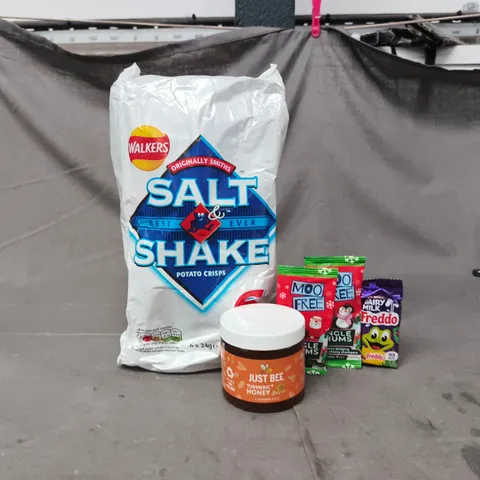 APPROXIMATELY 10 ASSORTED FOOD AND DRINK ITEMS TO INCLUDE SALT & SHAKE, TURMERIC HONEY, ETC