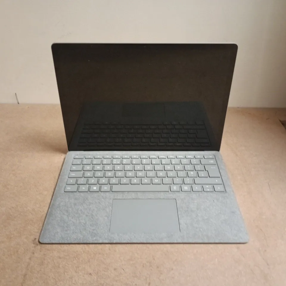 MICROSOFT SURFACE LAPTOP 1769