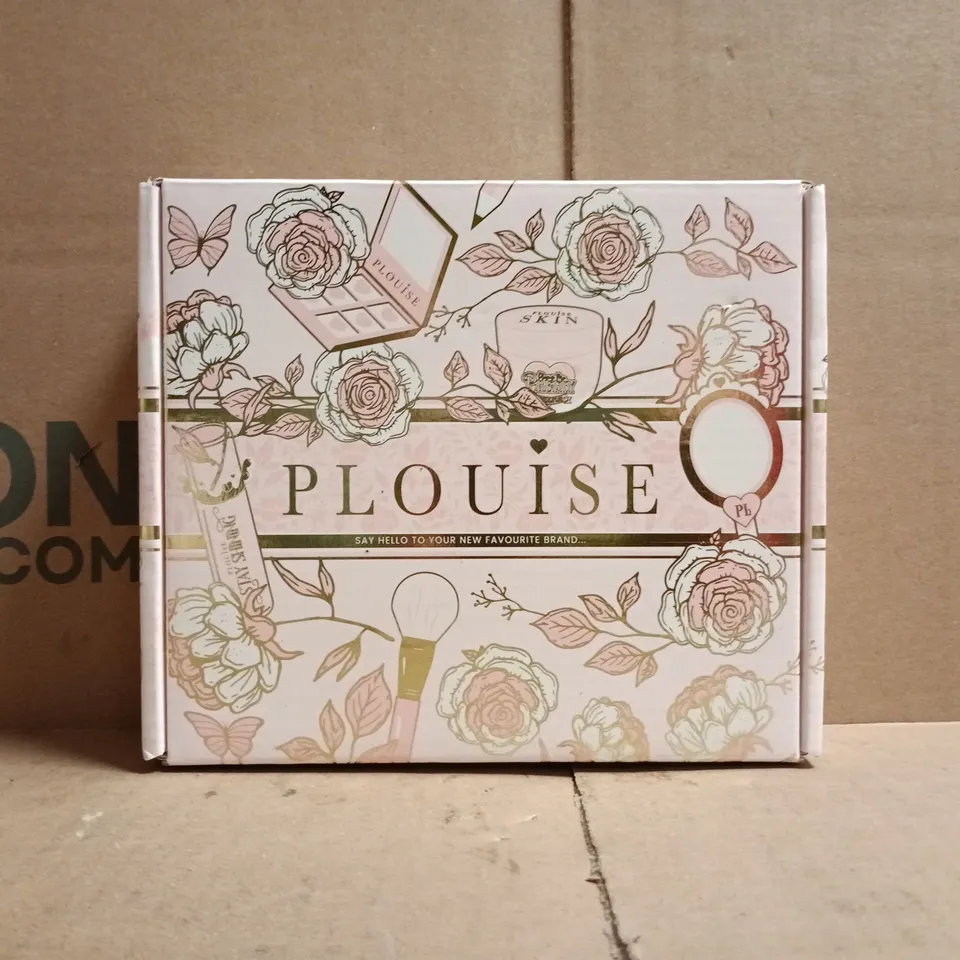 P.LOUISE MYSTERY COSMETIC BOX SET