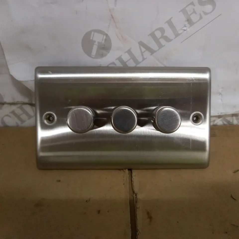 BG ELECTRICAL NBS83P-01 TRIPLE INTELLIGENT DIMMER LIGHT SWITCH, BRUSHED STEEL, 2-WAY