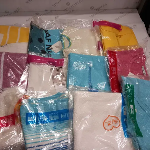 LOT OF 12 ASSORTED BAGGED CLOTHING ITEMS IN VARIOUS SIZES