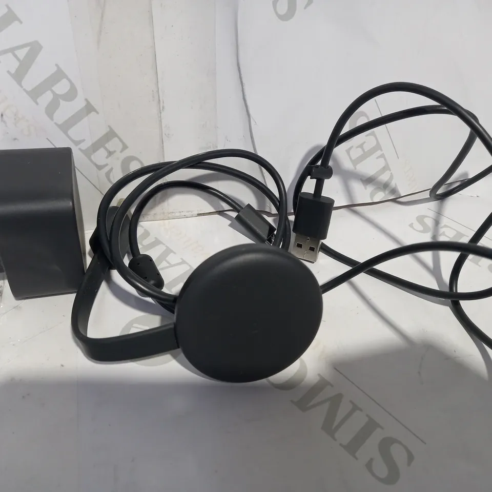 GOOGLE CHROMECAST