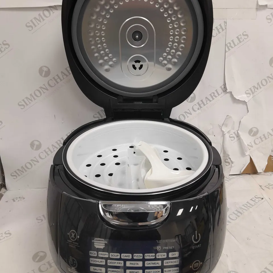 BOXED COOKS ESSENTIAL MULTI-PURPOSE COOKER 