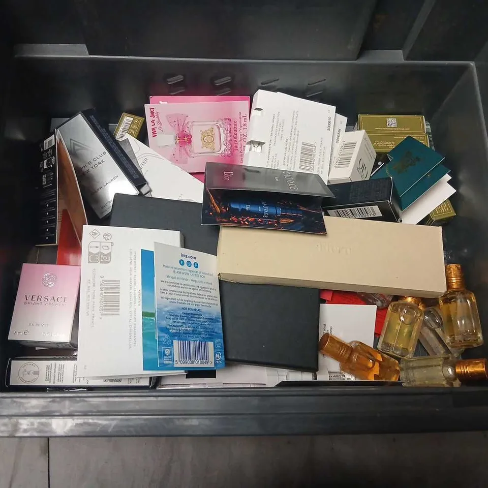 LARGE QUANTITY OF ASSORTED TESTER AND SAMPLE FRAGRANCES TO INCLUDE; CREED, DIOR, ARMANI AND VERSACE