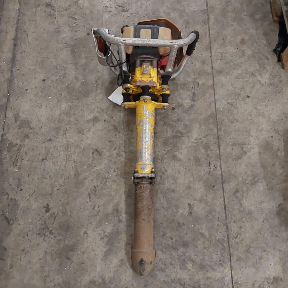 ROBEL 2 STROKE VERTICAL TAMPER