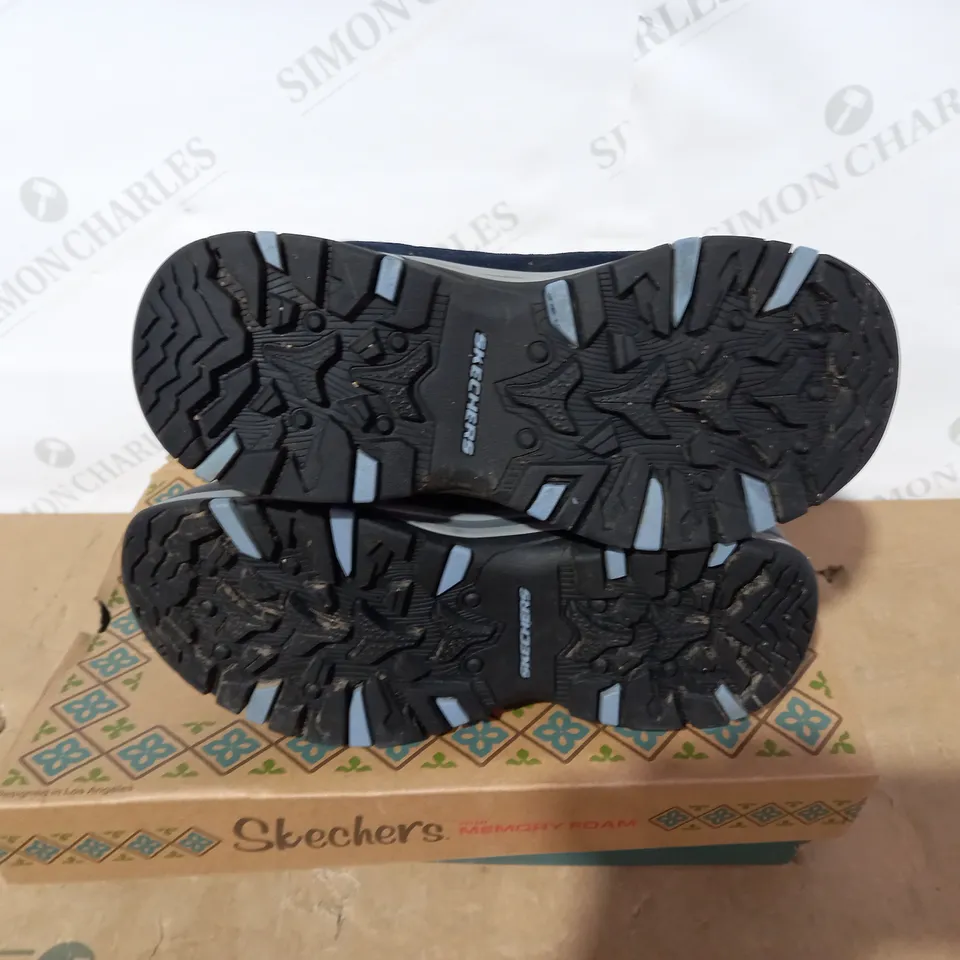 BOXED PAIR OF SKECHERS - SIZE 4
