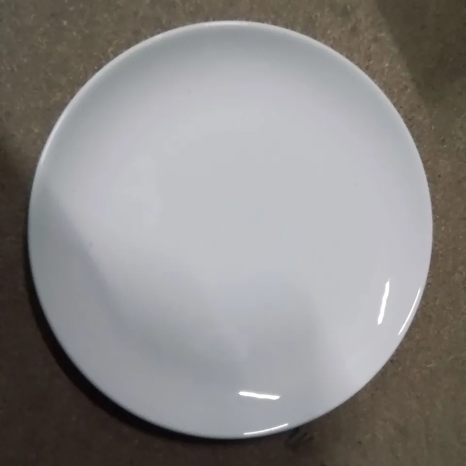 BOXED CHURCHILL EVOLVE PLATES APPROXIMATELY 12