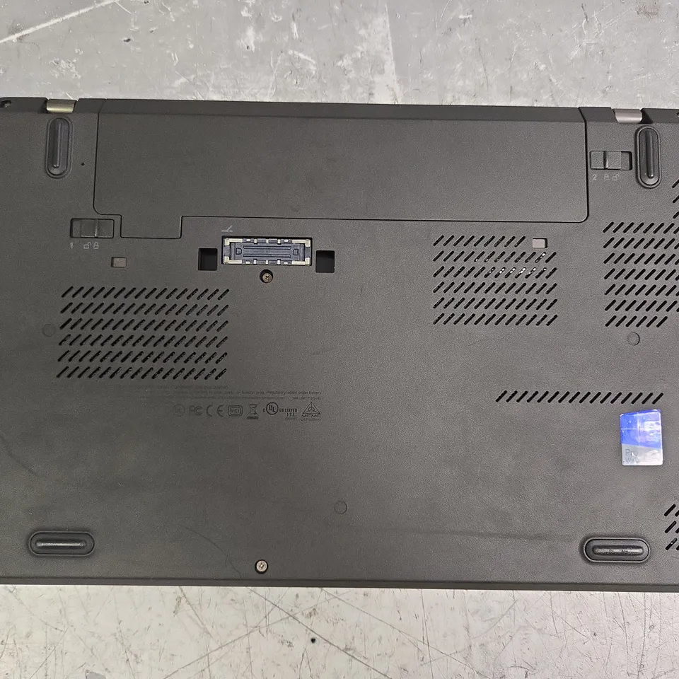 LENOVO X260 THINKPAD LAPTOP IN BLACK