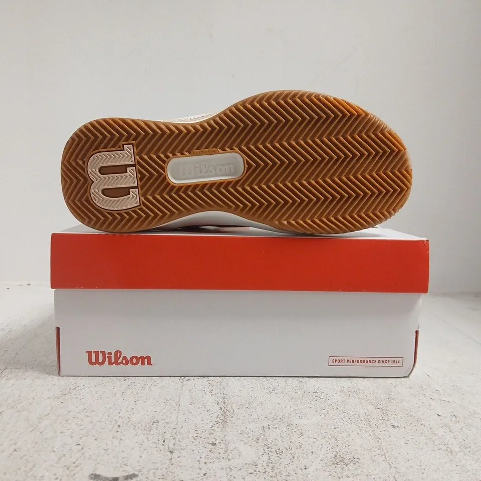 BOXED PAIR OF WILSON INTRIGUE PRO CLAY TRAINERS IN WHITE/CAMEO ROSE SIZE UK 4