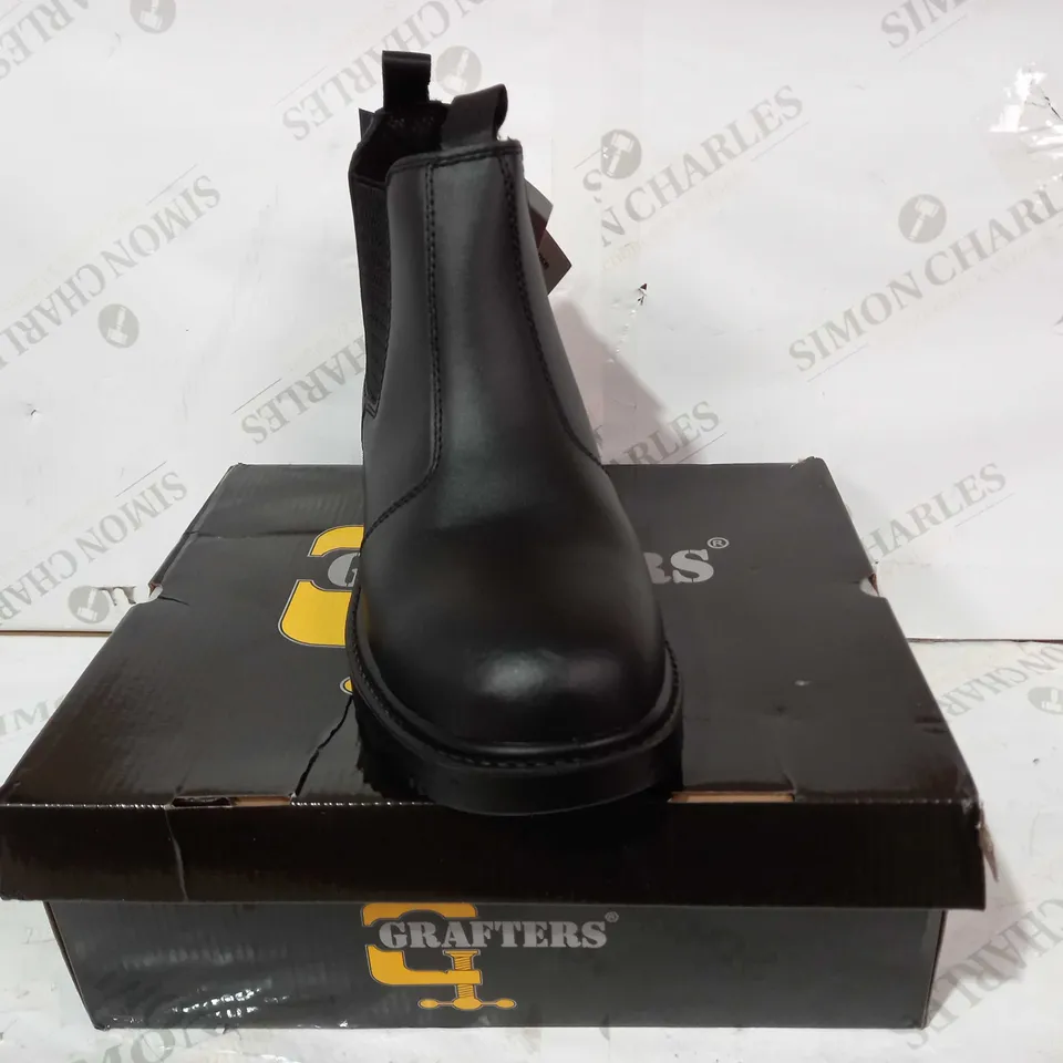 BOXED PAIR OF GRAFTERS GRINDER SAFETY BOOTS IN BLACK UK SIZE 9