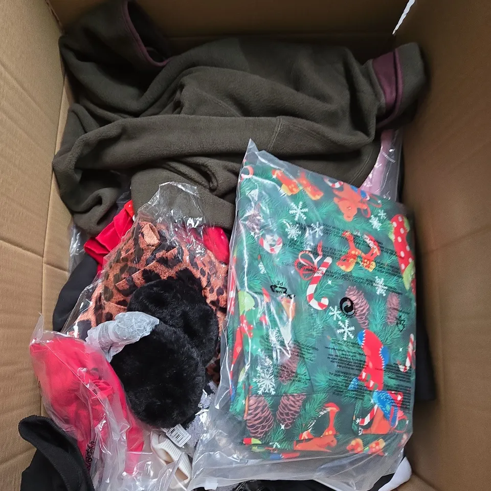 LARGE BOX OF ASSORTED CLOTHING ITEMS IN VARIOUS SIZES, STYLES AND COLOUR 