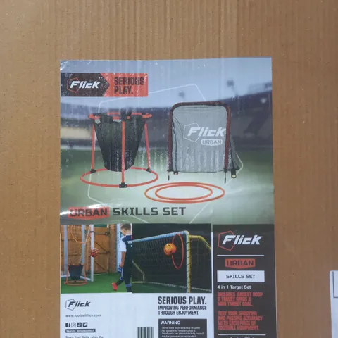 FOOTBALL FLICK SERIOUS PLAY URBAN SKILLS SET