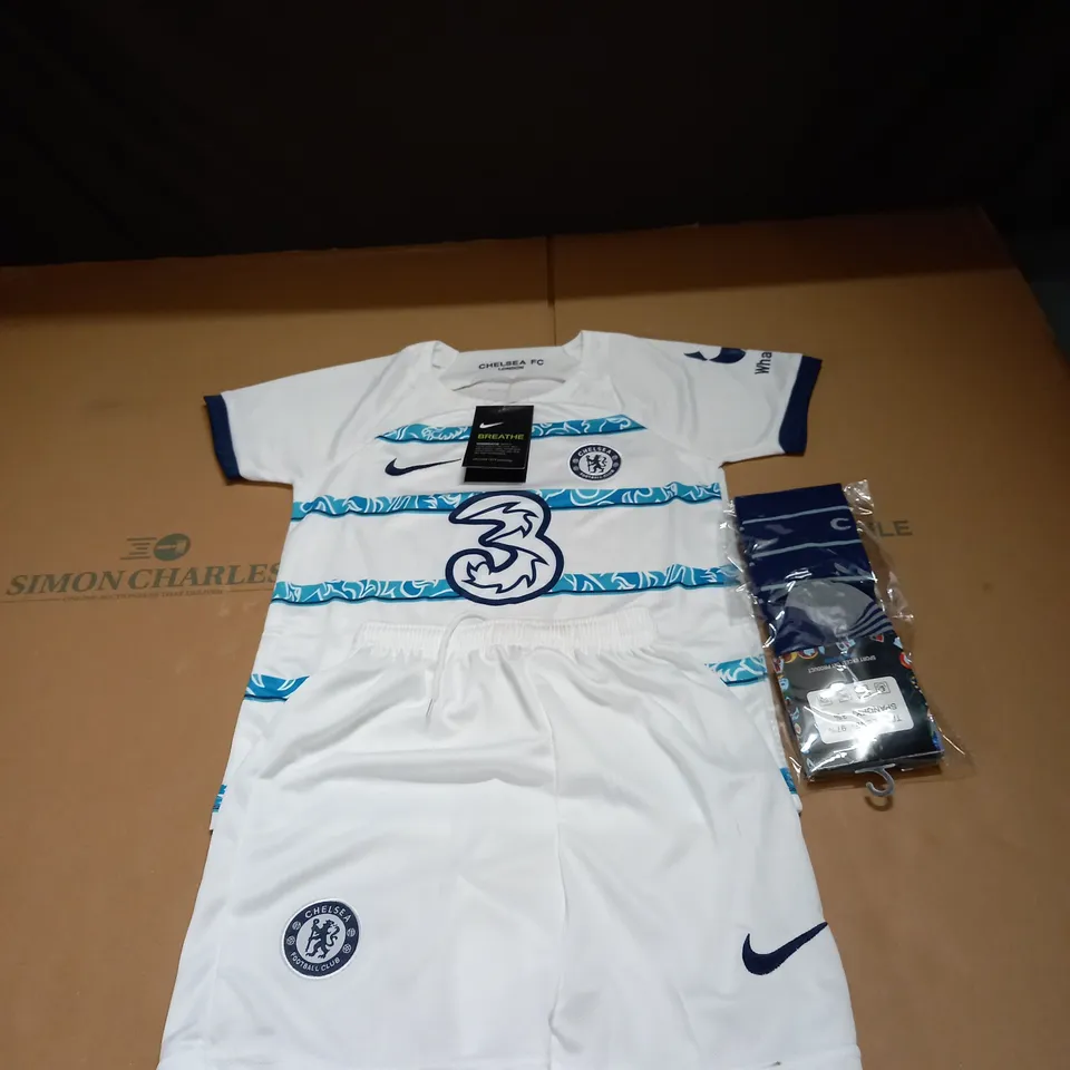 CHELSEA FC AWAY KIT SIZE 20