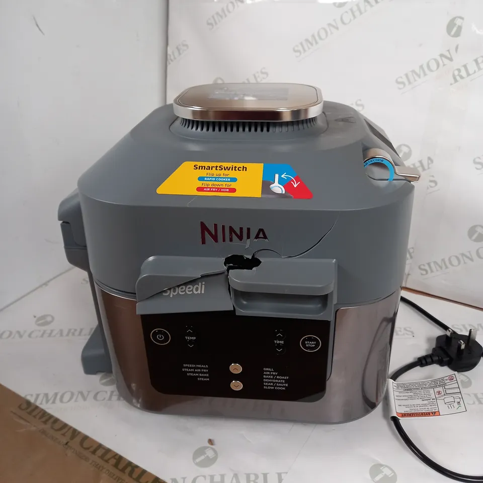 NINJA SPPEDI RAPID COOKER 